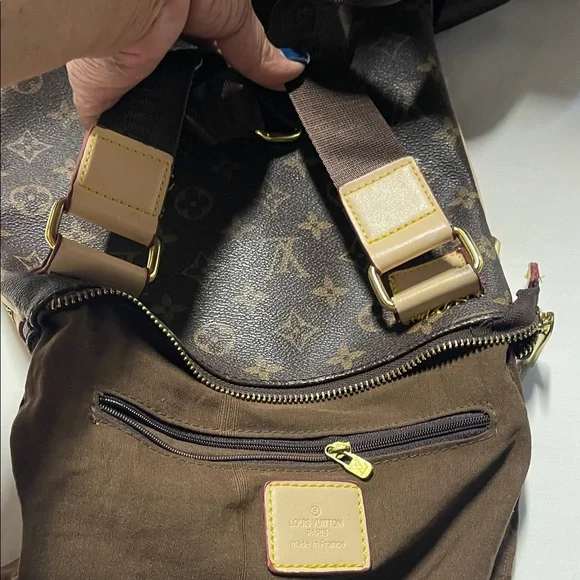 Stylish Monogram Brown Messenger Bag - Picture 7 of 11